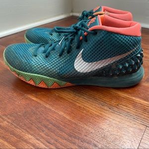 Nike Kyrie 1 Flytrap Shoes Shoes 11